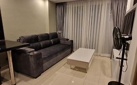 Grand Avenue 1 Bedroom Condo